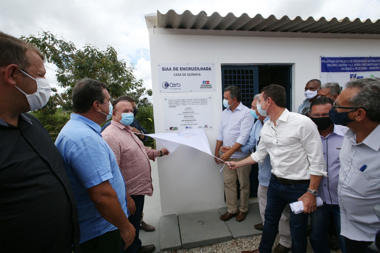 A obra foi realizada pela Companhia de Engenharia Hídrica e de Saneamento da Bahia (Cerb), vinculada à Secretaria de Recursos Hídricos e Saneamento do Estado (Sihs)