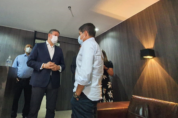 O deputado federal, Arthur Lira (PP), e o presidente nacional do DEM, ACM Neto