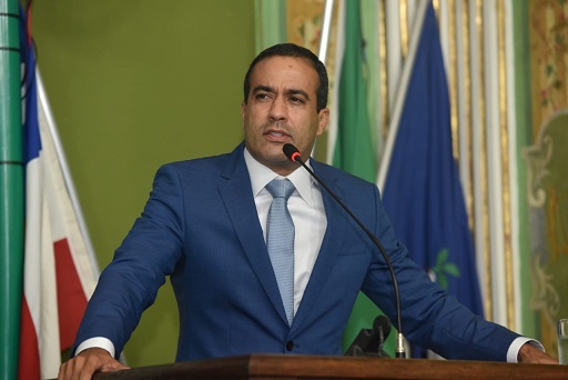 Prefeito Bruno Reis tomou posse hoje na Câmara Municipal de Salvador, onde antes foram empossados os 43 vereadores