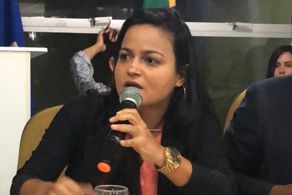 Vereadora Débora Régis Vereadora Débora Régis