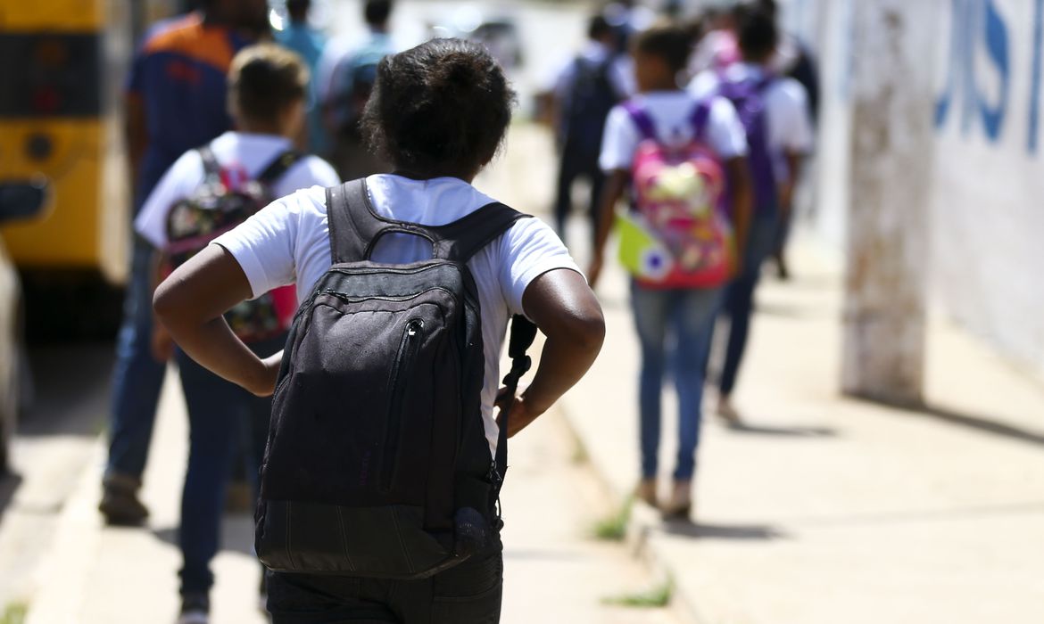 Foram registradas 579 mil matrículas a menos do que em 2019
