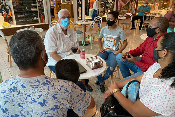 A vereadora Talyta com os parlamentares petistas Suíca e Solla durante reunião em Salvador