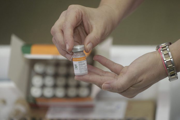 Clínicas privadas fecham acordo por 5 milhões de doses de vacinas