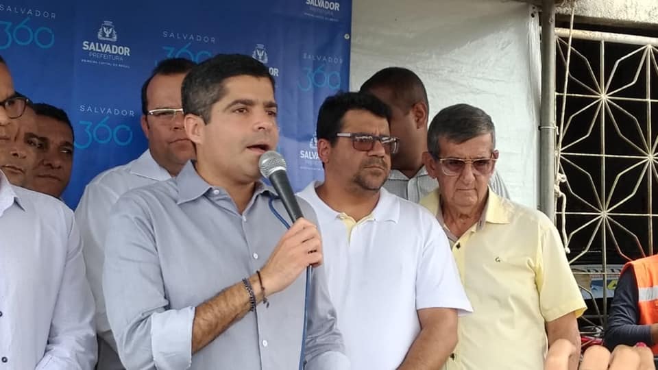O ex-prefeito disse também que Daniel Rios sempre colocou os interesses coletivos à frente de tudo, e exerceu o seu trabalho com ética, dignidade e muito respeito O ex-prefeito disse também que Daniel Rios sempre colocou os interesses coletivos à frente de tudo, e exerceu o seu trabalho com ética, dignidade e muito respeito