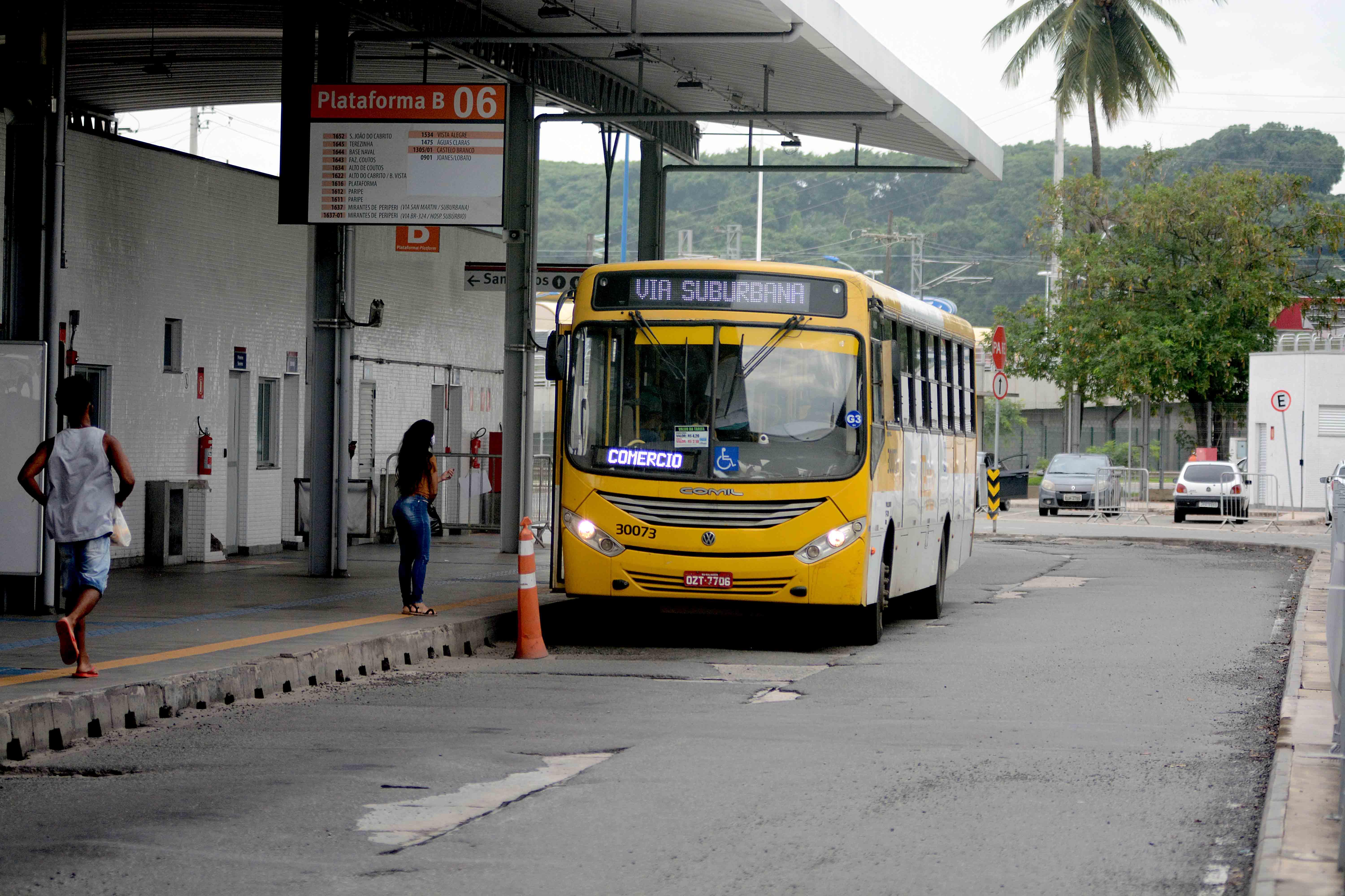 Os últimos ônibus sairão das estações às 21h30