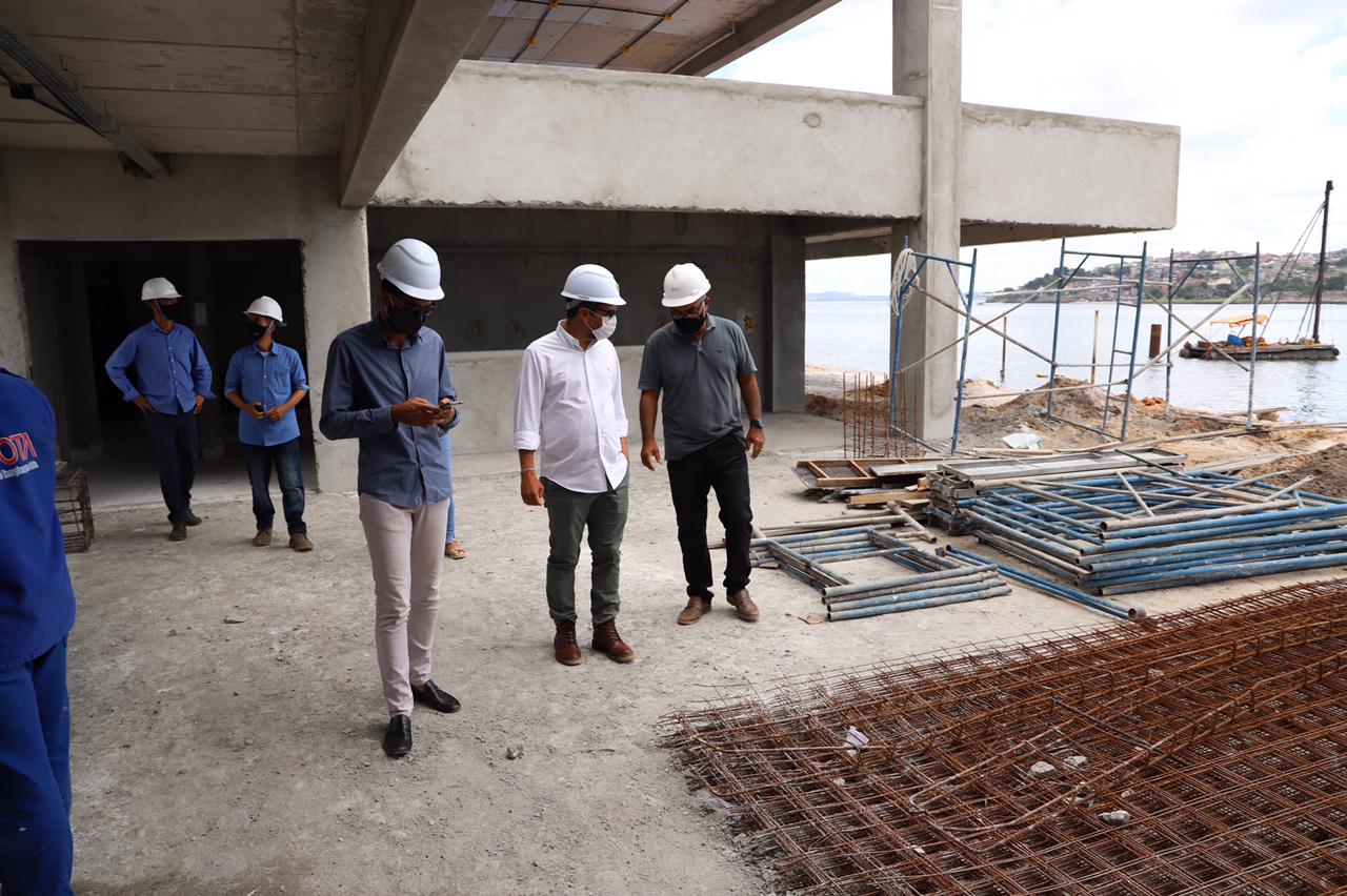 O secretário de Turismo do Estado, Fausto Franco, visitou a obra nesta terça-feira (23)