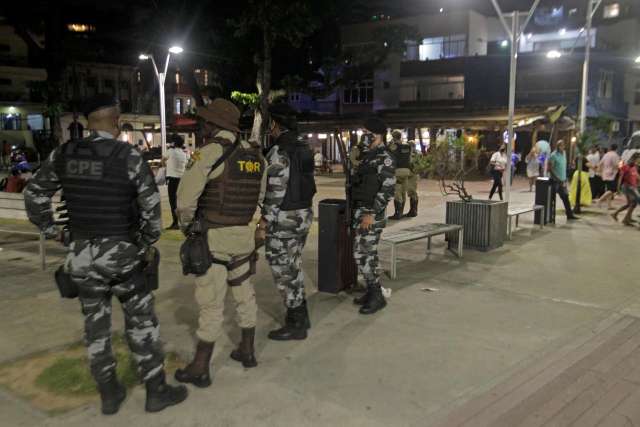 Toque de recolher Toque de recolher