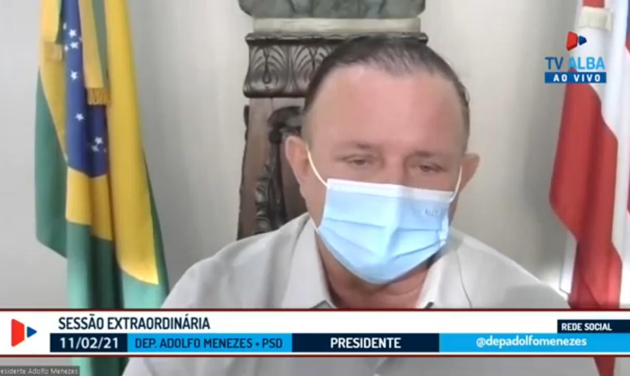 Na imagem, o presidente da Casa, Adolfo Menezes, do PSD Na imagem, o presidente da Casa, Adolfo Menezes, do PSD