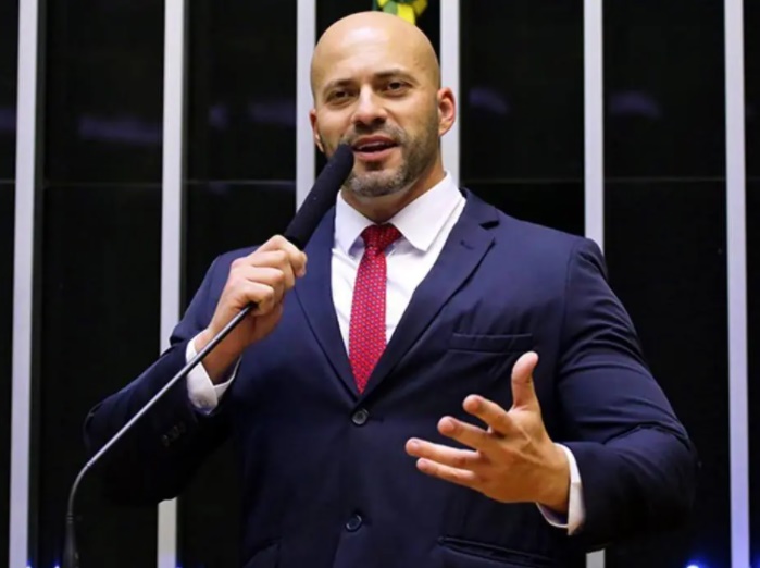 O deputado federal Daniel Silveira (PSL-RJ) no plenário da Câmara