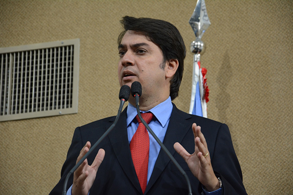 Deputado Pedro Tavares Deputado Pedro Tavares