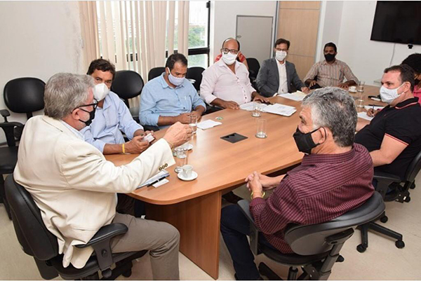 Reunião na Secretaria Estadual do Meio Ambiente (Sema)