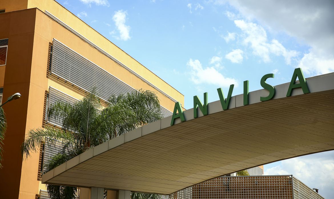 Denúncias indicam que falsos servidores oferecem vantagens a empresas