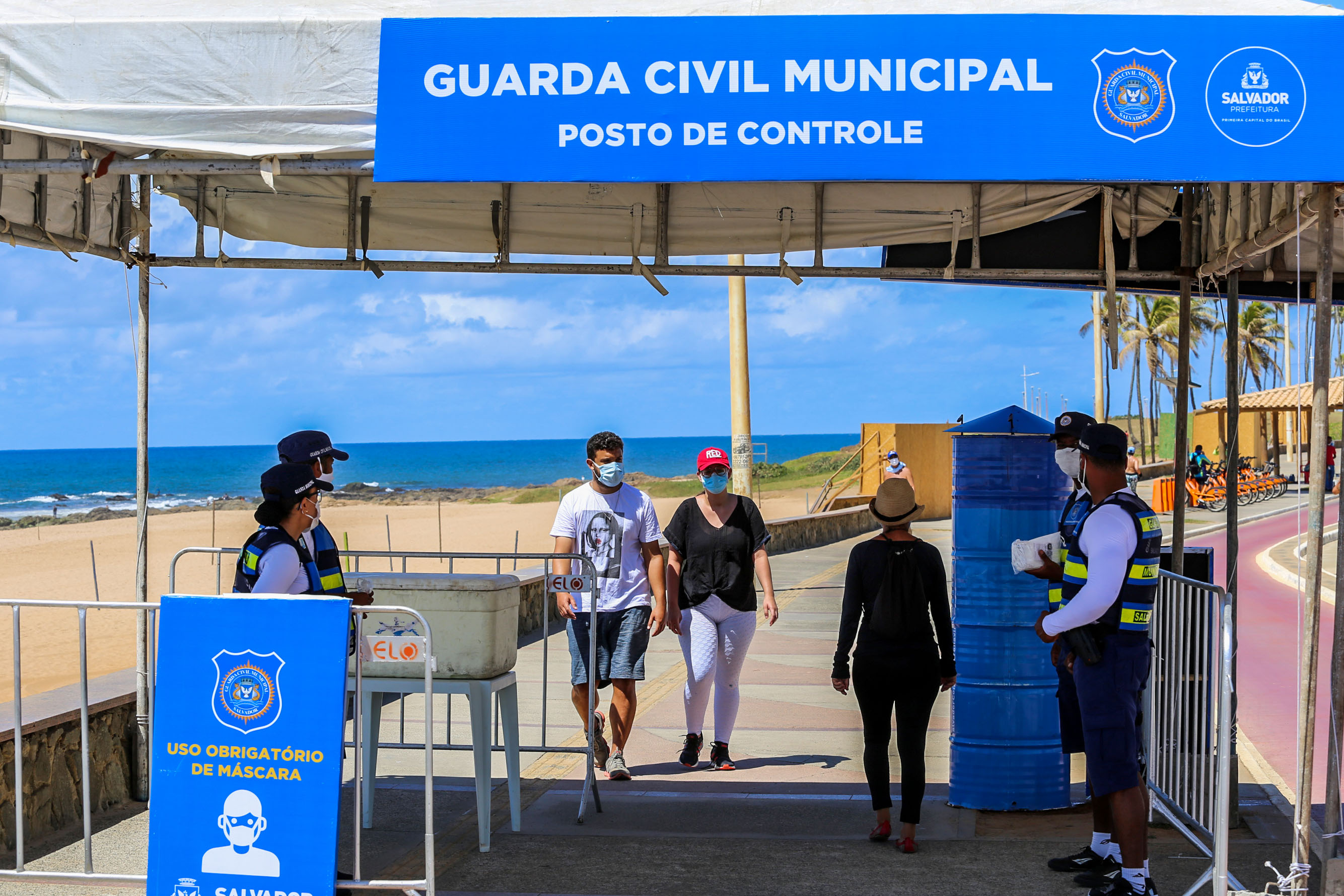 Os locais foram escolhidos por serem bastante frequentados por praticantes de atividades físicas