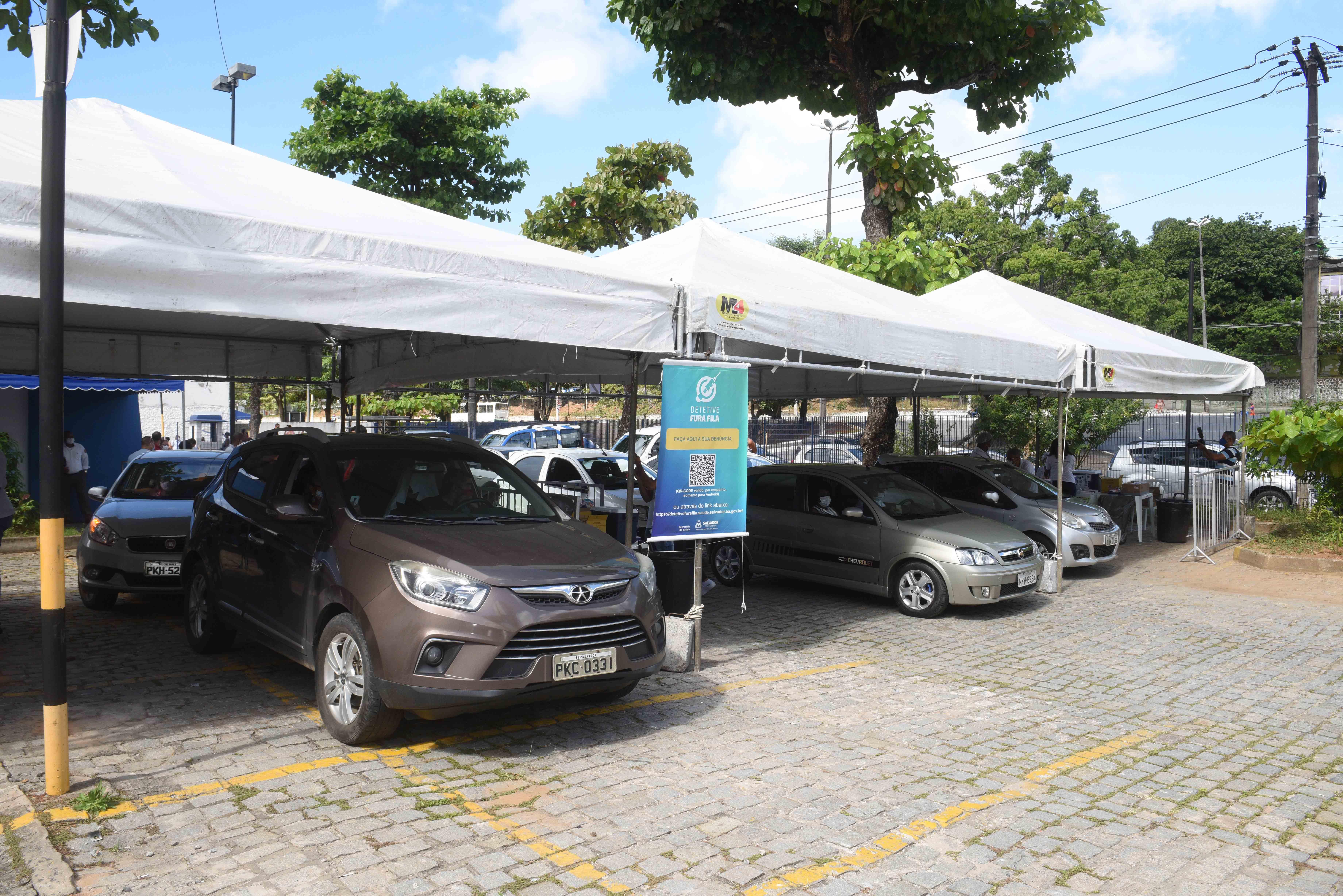 Neste domingo (28), a estratégia segue com a aplicação da primeira dose dos idosos com 66 anos ou mais, das 08 às 16 horas
