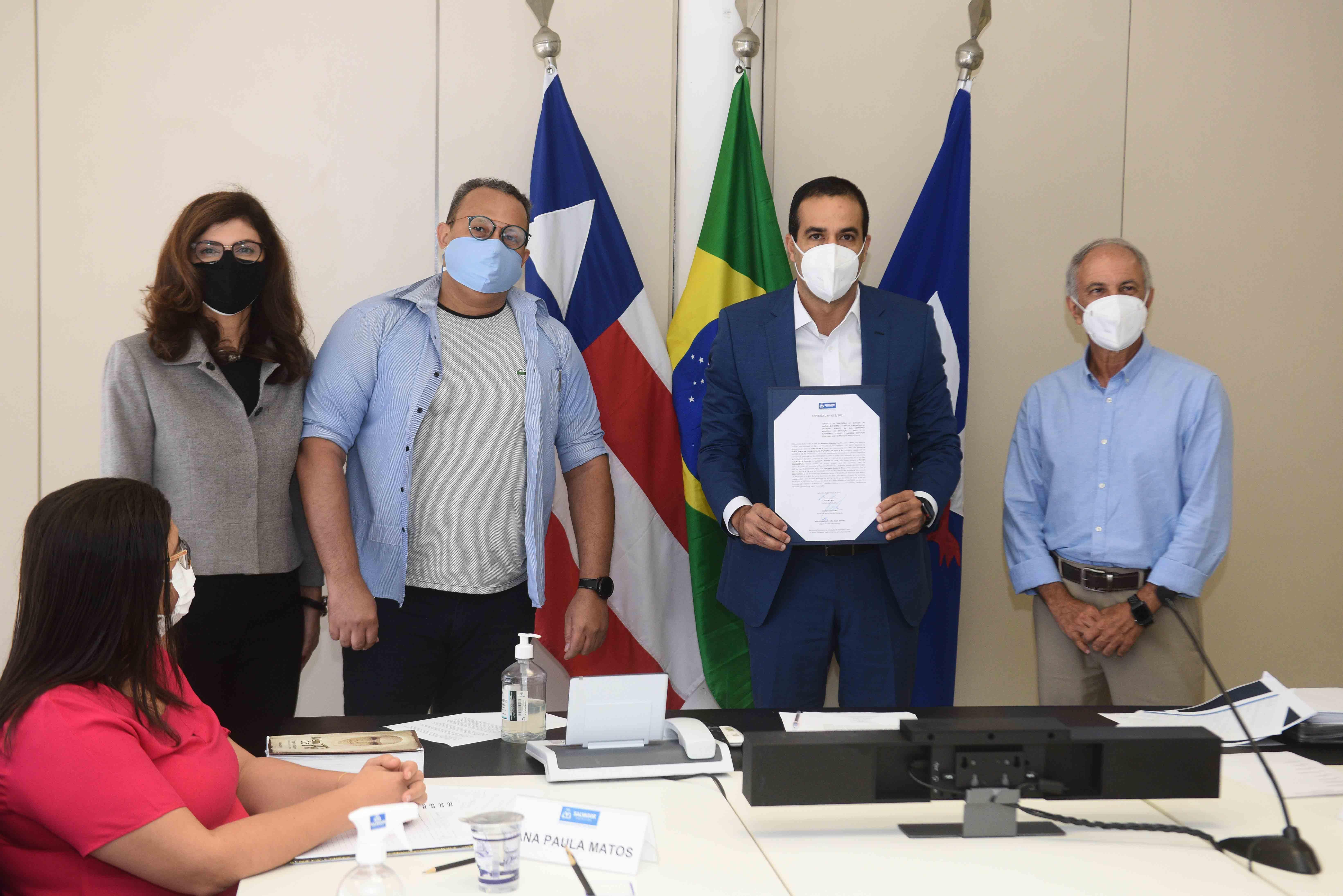 A assinatura dos convênios ocorreu em ato simbólico no Palácio Thomé de Souza A assinatura dos convênios ocorreu em ato simbólico no Palácio Thomé de Souza