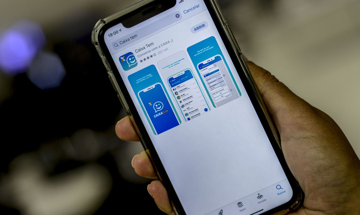 Procedimento pode ser feito totalmente pelo celular