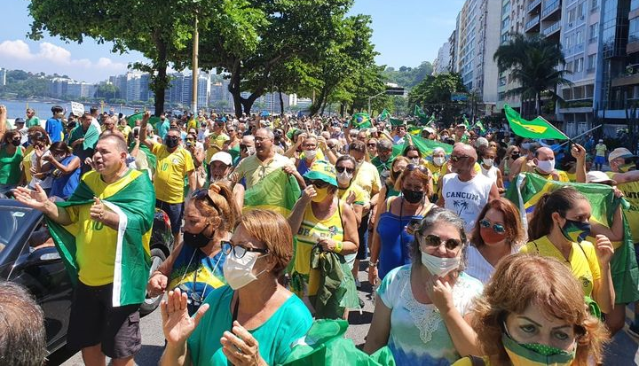Protestos tiveram críticas a medidas de quarentena e ao ex-presidente Lula Protestos tiveram críticas a medidas de quarentena e ao ex-presidente Lula