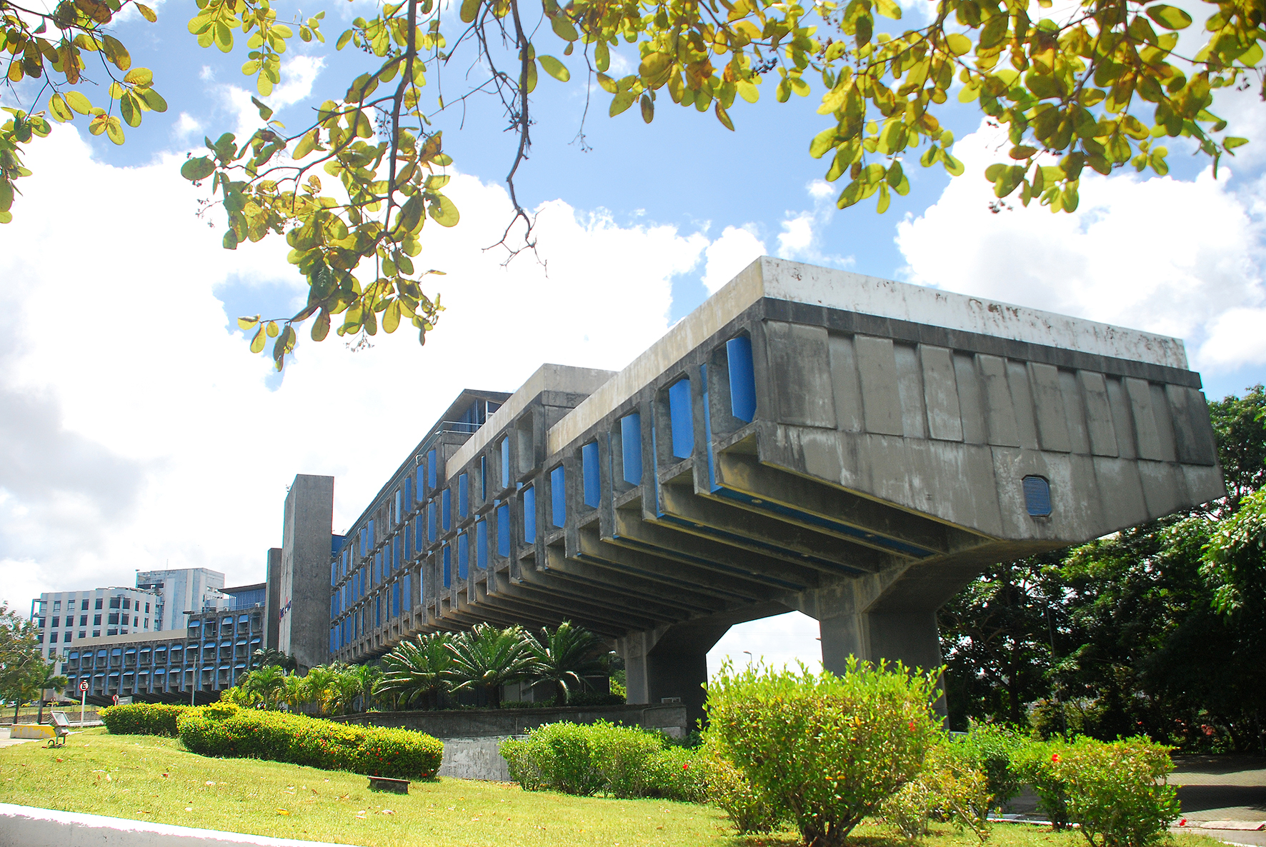 Tribunal de Contas do Estado da Bahia (TCE/BA) Tribunal de Contas do Estado da Bahia (TCE/BA)