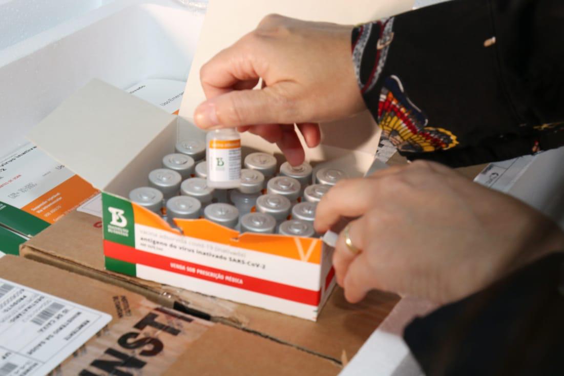 Ministério distribui vacinas apenas a crianças com problemas de saúde