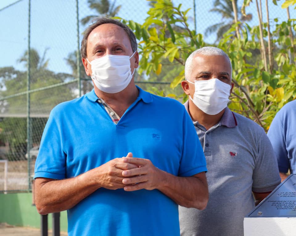 Na imagem, o prefeito de Mata de São João, João Gualberto, do PSDB Na imagem, o prefeito de Mata de São João, João Gualberto, do PSDB