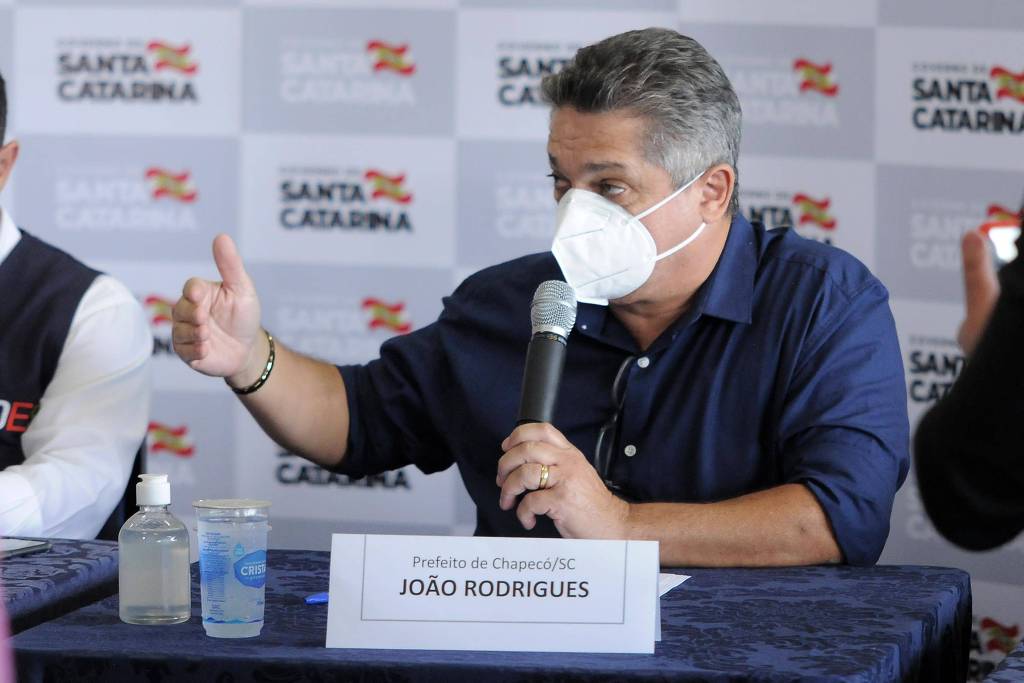 O prefeito de Chapecó João Rodrigues (PSD), que defende o uso do chamado "tratamento precoce", contra a Covid-19