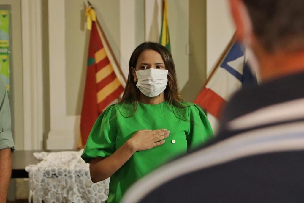 Na imagem, a deputada estadual Talita Oliveira, do PSL