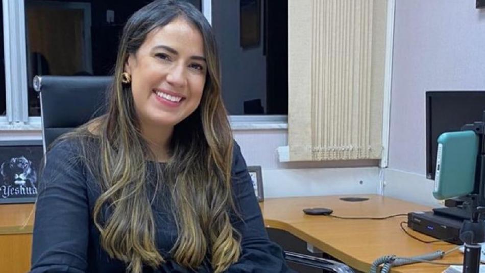 Na imagem, a deputada estadual Talita Oliveira, do PSL Na imagem, a deputada estadual Talita Oliveira, do PSL