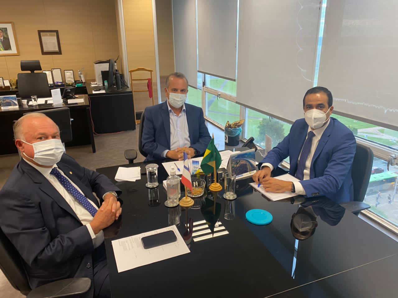 O chefe do Executivo municipal participou de audiências com os ministros de Desenvolvimento Regional, Rogério Marinho, e da Saúde, Marcelo Queiroga O chefe do Executivo municipal participou de audiências com os ministros de Desenvolvimento Regional, Rogério Marinho, e da Saúde, Marcelo Queiroga