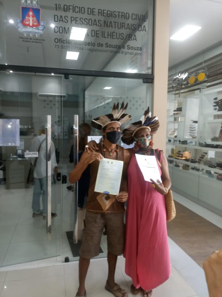 Alteração no registro de nascimento, pedido de intensificação à vacinação e doações estão entre as atuações da categoria