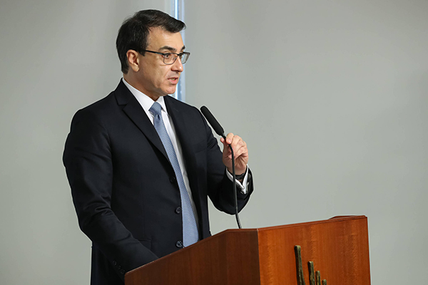 O novo chanceler, Carlos Alberto França O novo chanceler, Carlos Alberto França
