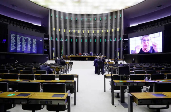 'Estadão' ouviu 14 advogados, ex-ministros e ministros especialistas da área fiscal sobre modelo de compra de apoio no Congresso 'Estadão' ouviu 14 advogados, ex-ministros e ministros especialistas da área fiscal sobre modelo de compra de apoio no Congresso