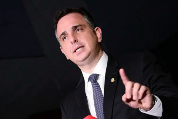 O presidente do Senado, Rodrigo Pacheco (DEM-MG)