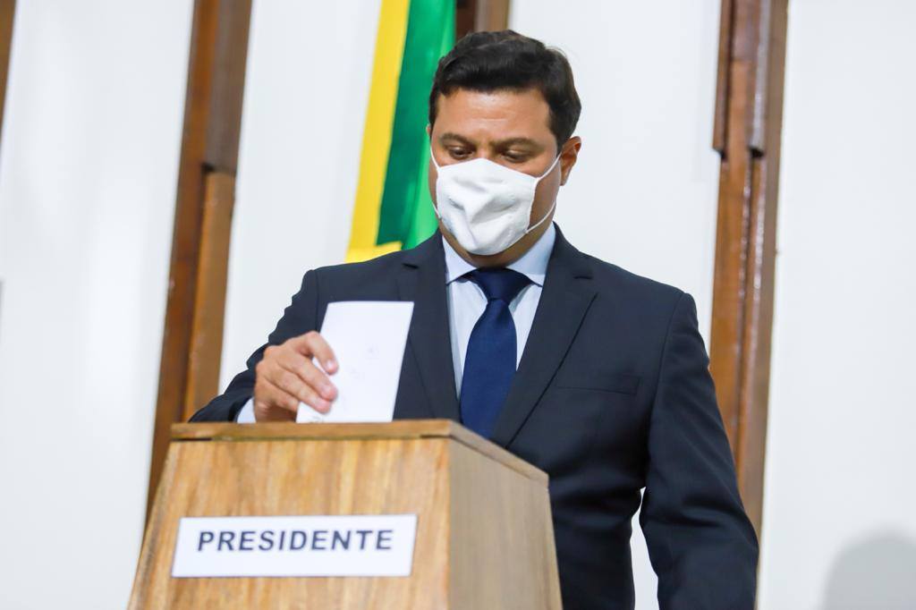 Na imagem, o deputado estadual Luciano Simões Filho, do Democratas
