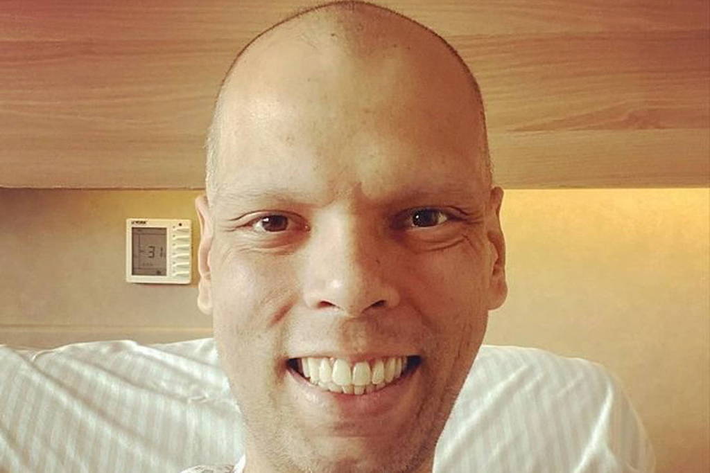 O prefeito Bruno Covas em leito do hospital Sírio-Libanês