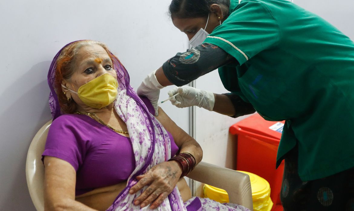 A contagem de infecções do país do Sul da Ásia agora é de 27,7 milhões, com o número de mortos em 322.512, mostraram dados do Ministério da Saúde A contagem de infecções do país do Sul da Ásia agora é de 27,7 milhões, com o número de mortos em 322.512, mostraram dados do Ministério da Saúde