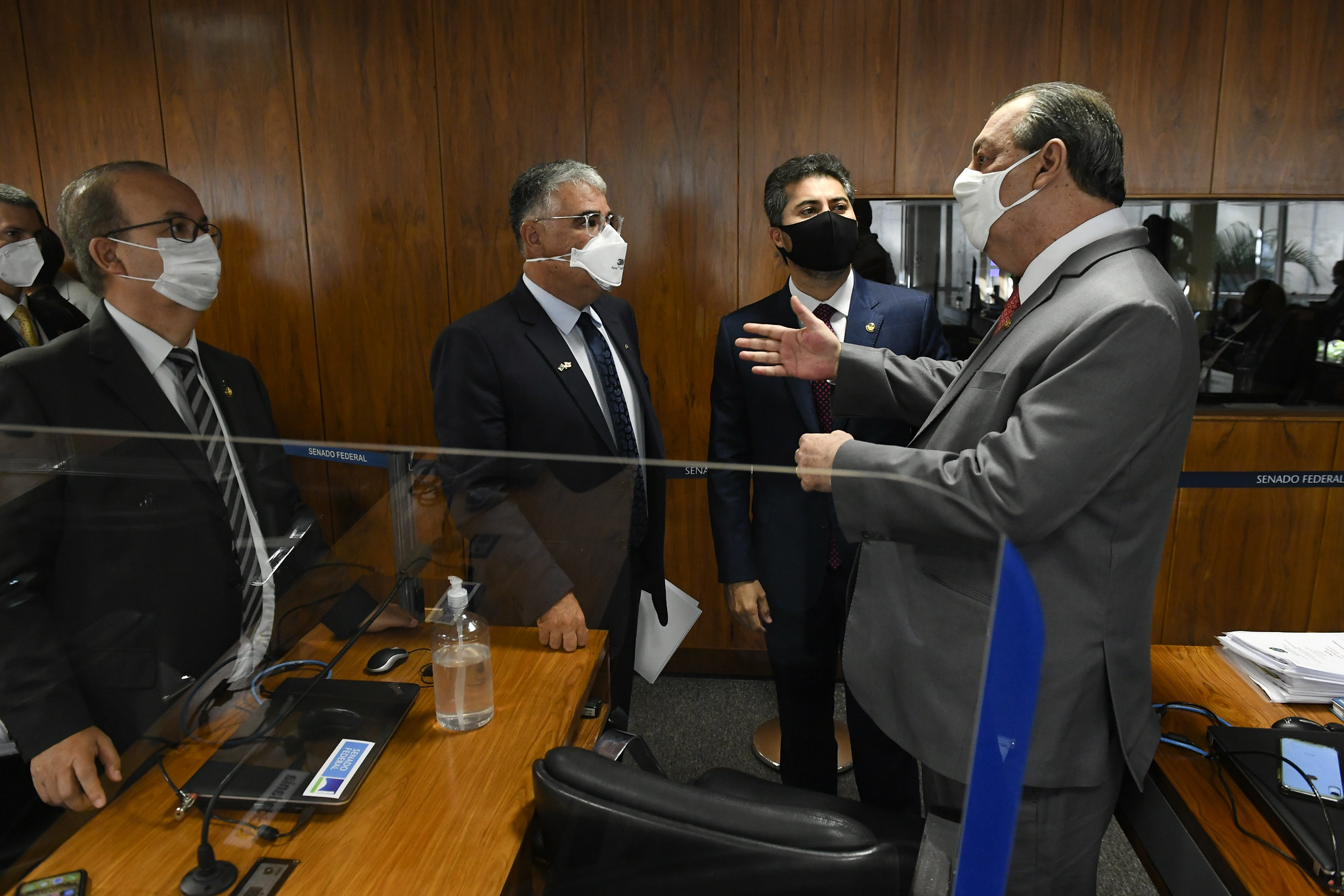 Comissão que investiga omissões e erros da gestão Bolsonaro no combate à pandemia completou 30 dias na semana passada