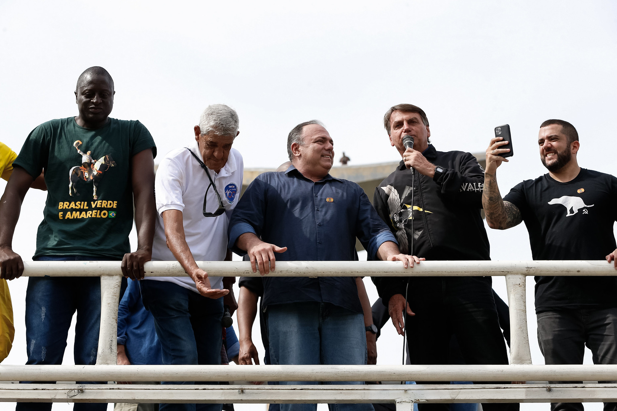 Para livrar ex-ministro da Saúde de punição, presidente agora tenta guinada em discurso sobre mobilização no Rio Para livrar ex-ministro da Saúde de punição, presidente agora tenta guinada em discurso sobre mobilização no Rio