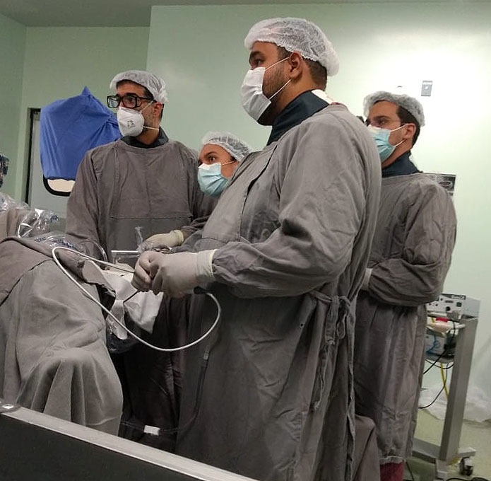 A cirurgia combinada intrarenal utiliza o que há de melhor em tecnologia para tratar cálculo renal