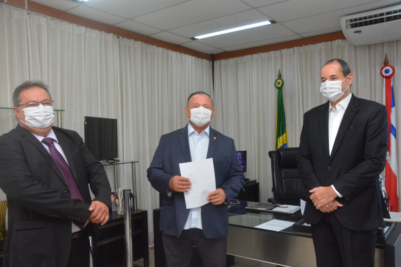 Posse aconteceu na tarde desta terça-feira (18)