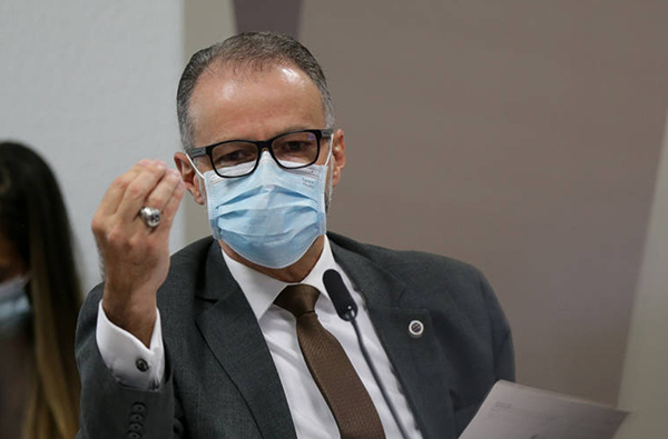 O presidente da Anvisa (Agência Nacional de Vigilância Sanitária), Antonio Barra Torres