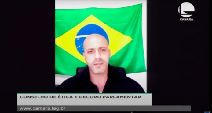 O deputado Fernando Rodolfo, relator do processo, propôs seis meses de suspensão do mandato do parlamentar bolsonarista O deputado Fernando Rodolfo, relator do processo, propôs seis meses de suspensão do mandato do parlamentar bolsonarista