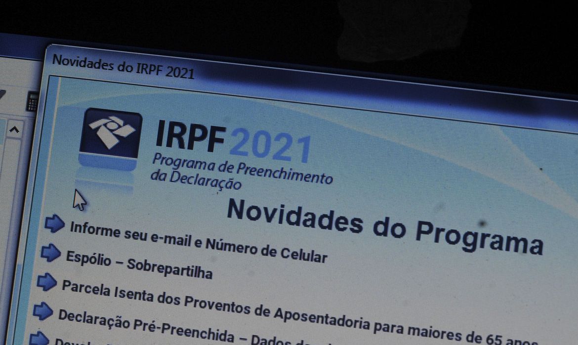 Contribuinte deve informar dados pessoais, rendimentos e gastos; prazo acaba nesta segunda-feira Contribuinte deve informar dados pessoais, rendimentos e gastos; prazo acaba nesta segunda-feira