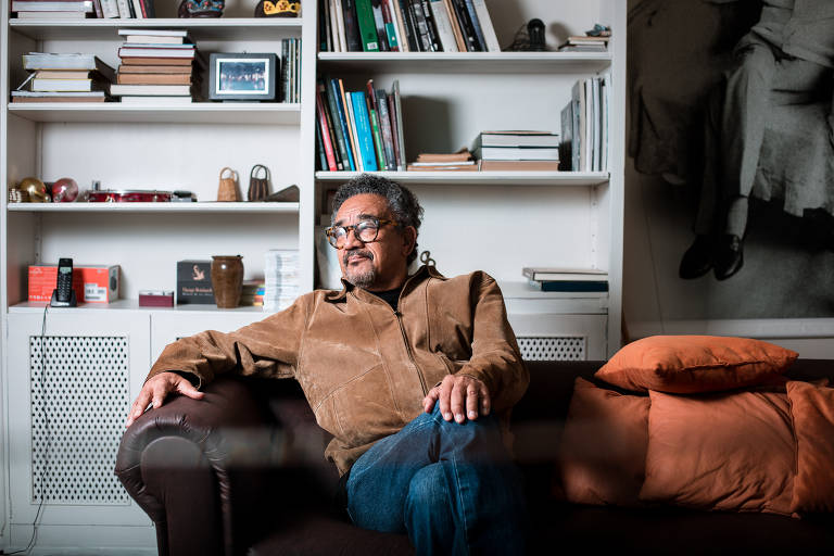 Em novo livro, professor afirma que as bases da civilidade perderam espaço no planeta Em novo livro, professor afirma que as bases da civilidade perderam espaço no planeta