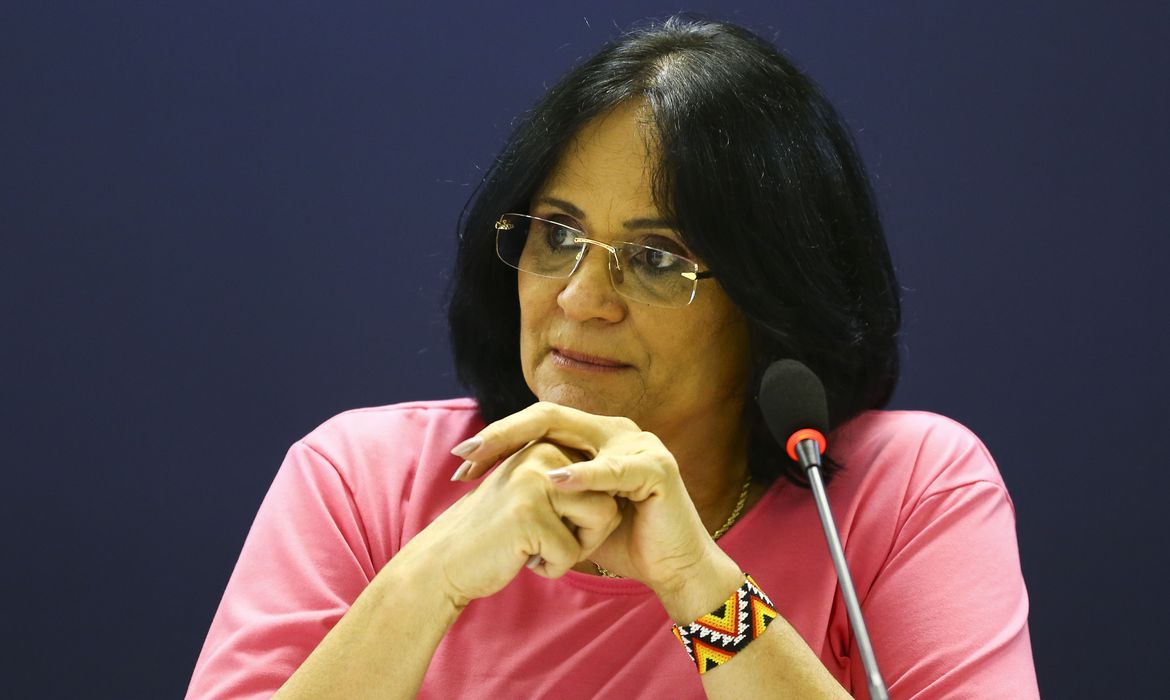 Ministra dos Direitos Humanos, Damares Alves