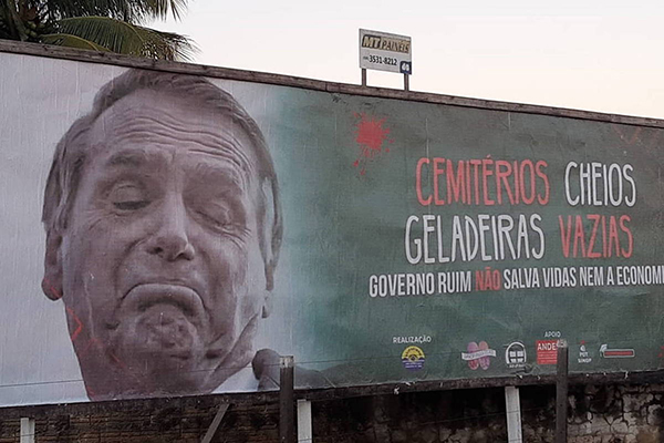 Outdoor contra o presidente Jair Bolsonaro em Sinop, antes de ser apagado pela empresa responsável pela instalação, que diz ter sofrido pressões