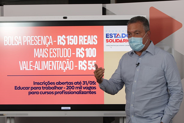 O governador Rui Costa (PT)