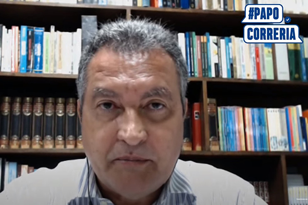 O governador Rui Costa (PT)