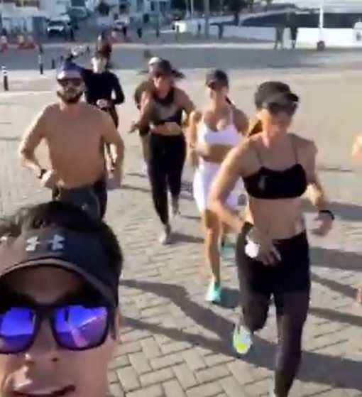 O democrata, porém, contou à imprensa na manhã desta segunda-feira que não viu o vídeo O democrata, porém, contou à imprensa na manhã desta segunda-feira que não viu o vídeo