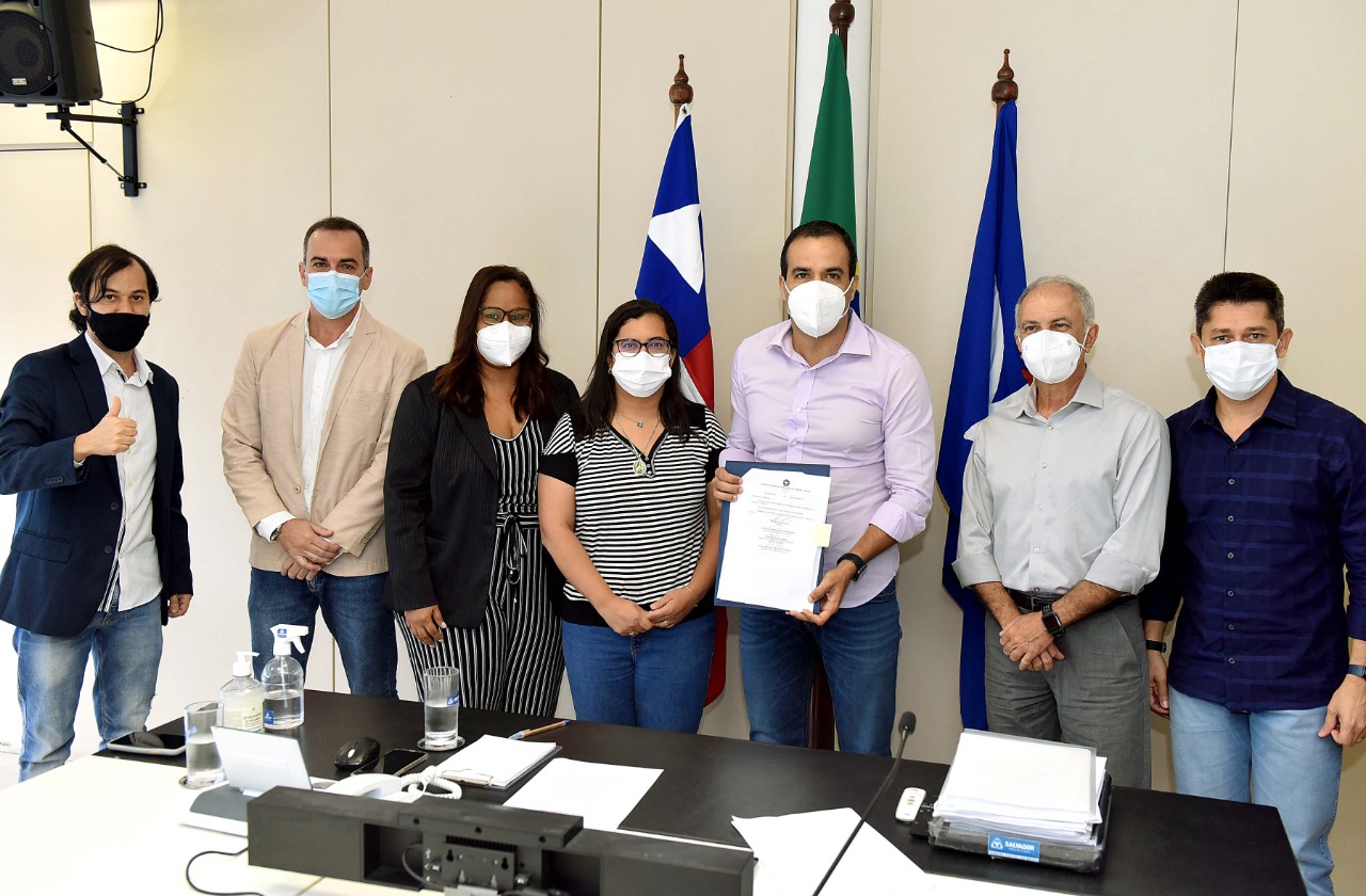 Cerimônia simbólica aconteceu no Palácio Thomé de Souza Cerimônia simbólica aconteceu no Palácio Thomé de Souza