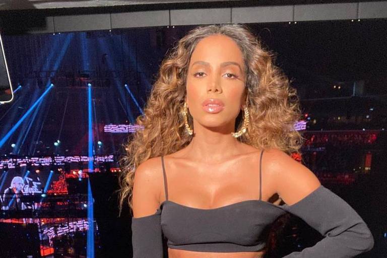 Anitta durante a cerimônia de premiação do Latin American Music Awards 2021 Anitta durante a cerimônia de premiação do Latin American Music Awards 2021